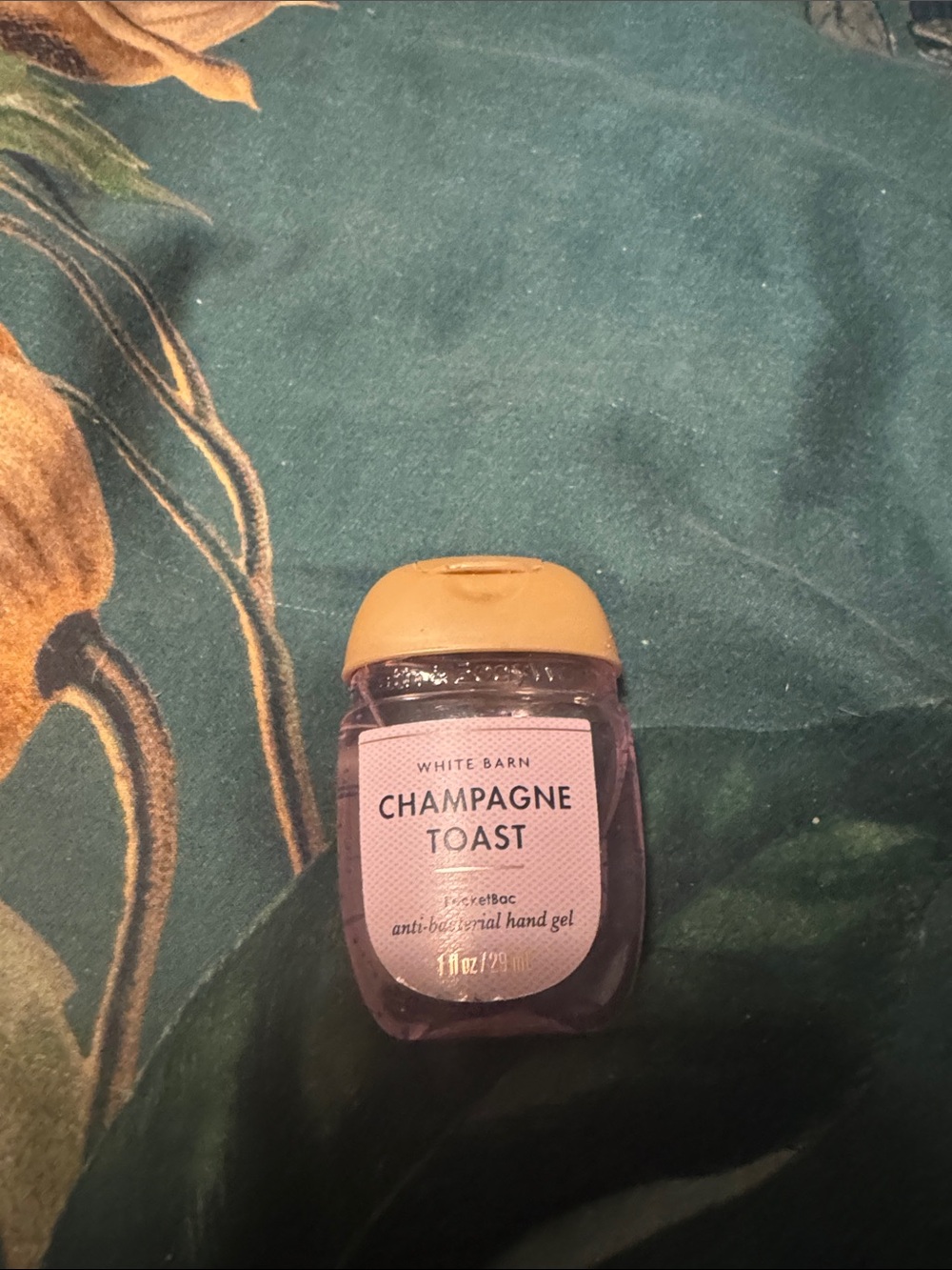 White Barn Champagne Toast Hand Gel - Pink Bottle with Yellow Cap